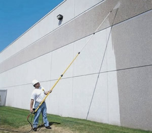 telescopic gutter washing photo 2